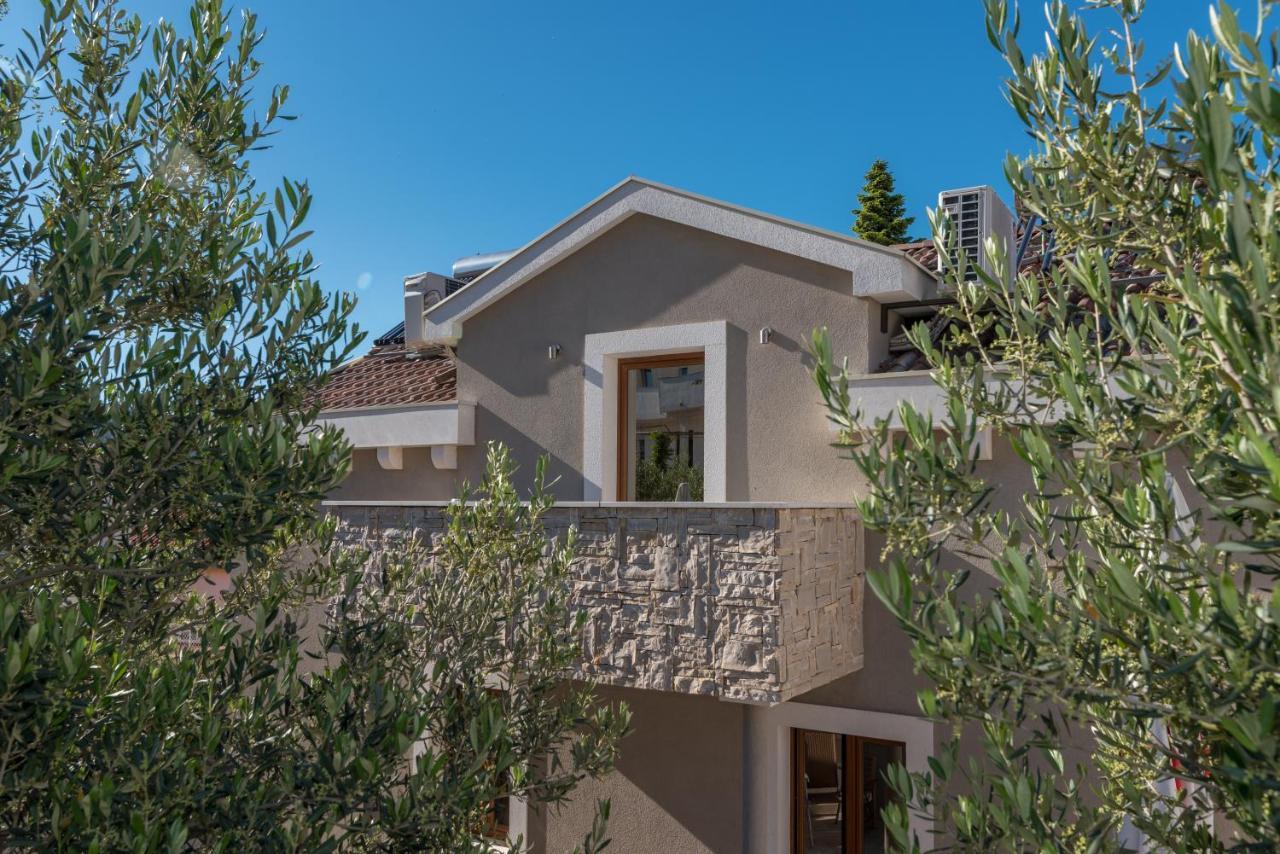 Villa Lucica Τρογκίρ Εξωτερικό φωτογραφία