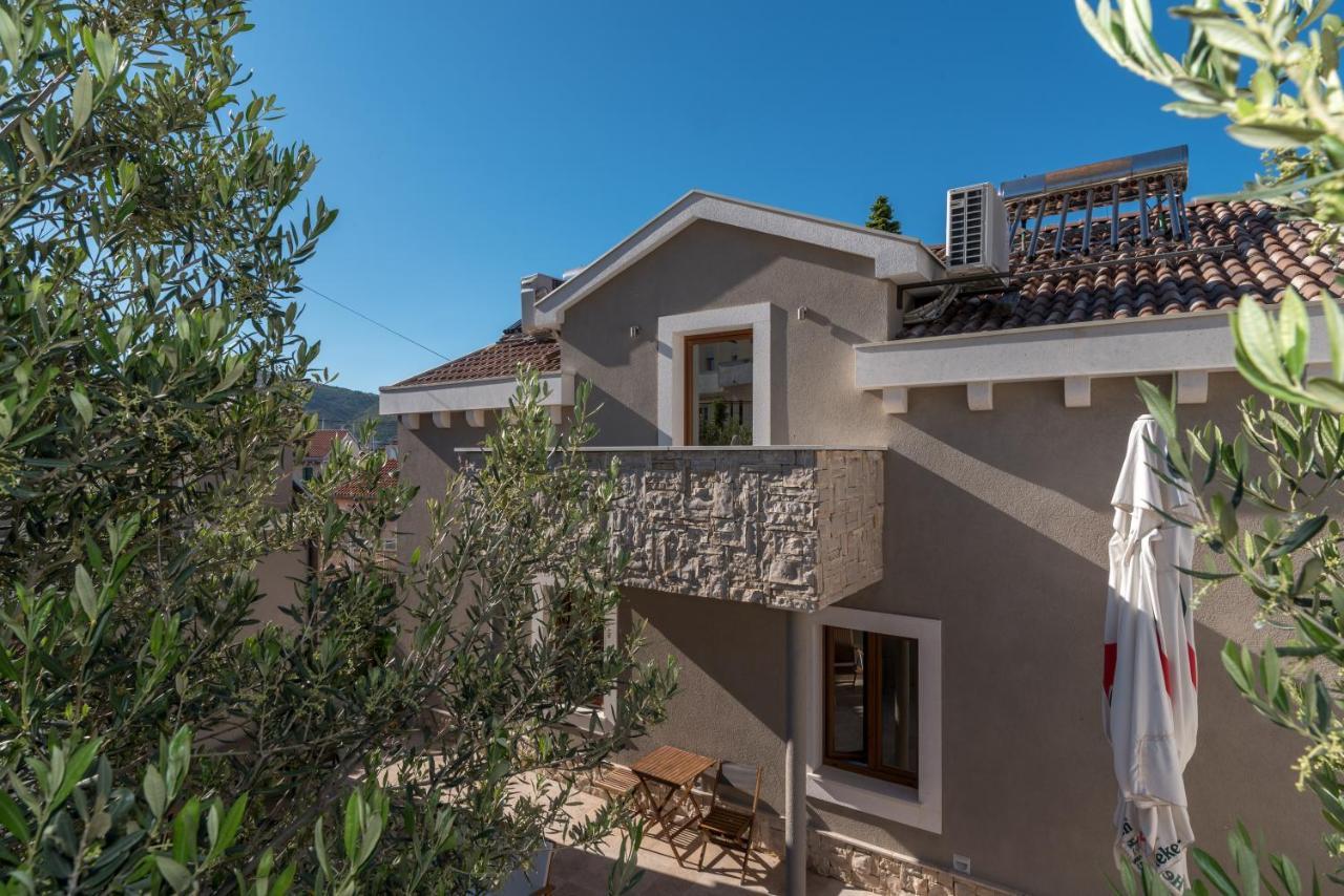 Villa Lucica Τρογκίρ Εξωτερικό φωτογραφία